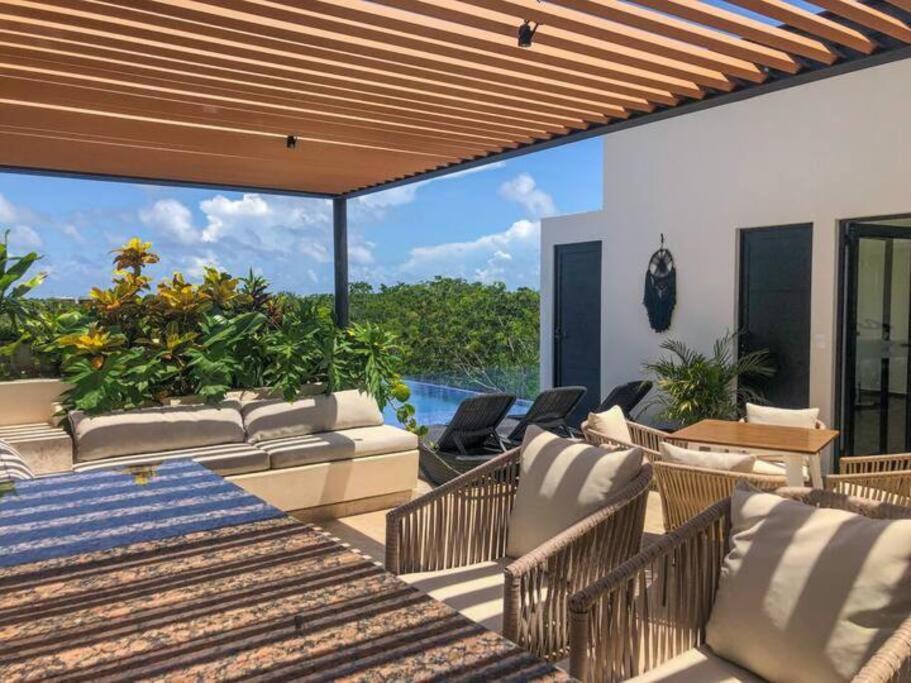Suit Next To The Common Top Roof Exclusive Building Kingsize Bed 2 Super Pools, Gym, Grill Tulum Exteriör bild