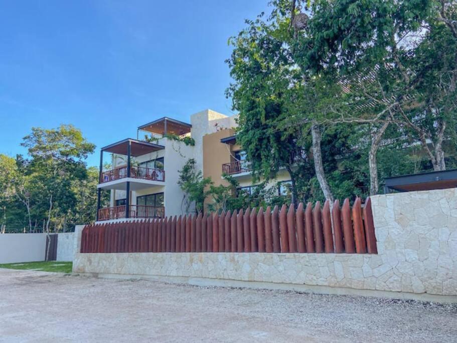 Suit Next To The Common Top Roof Exclusive Building Kingsize Bed 2 Super Pools, Gym, Grill Tulum Exteriör bild