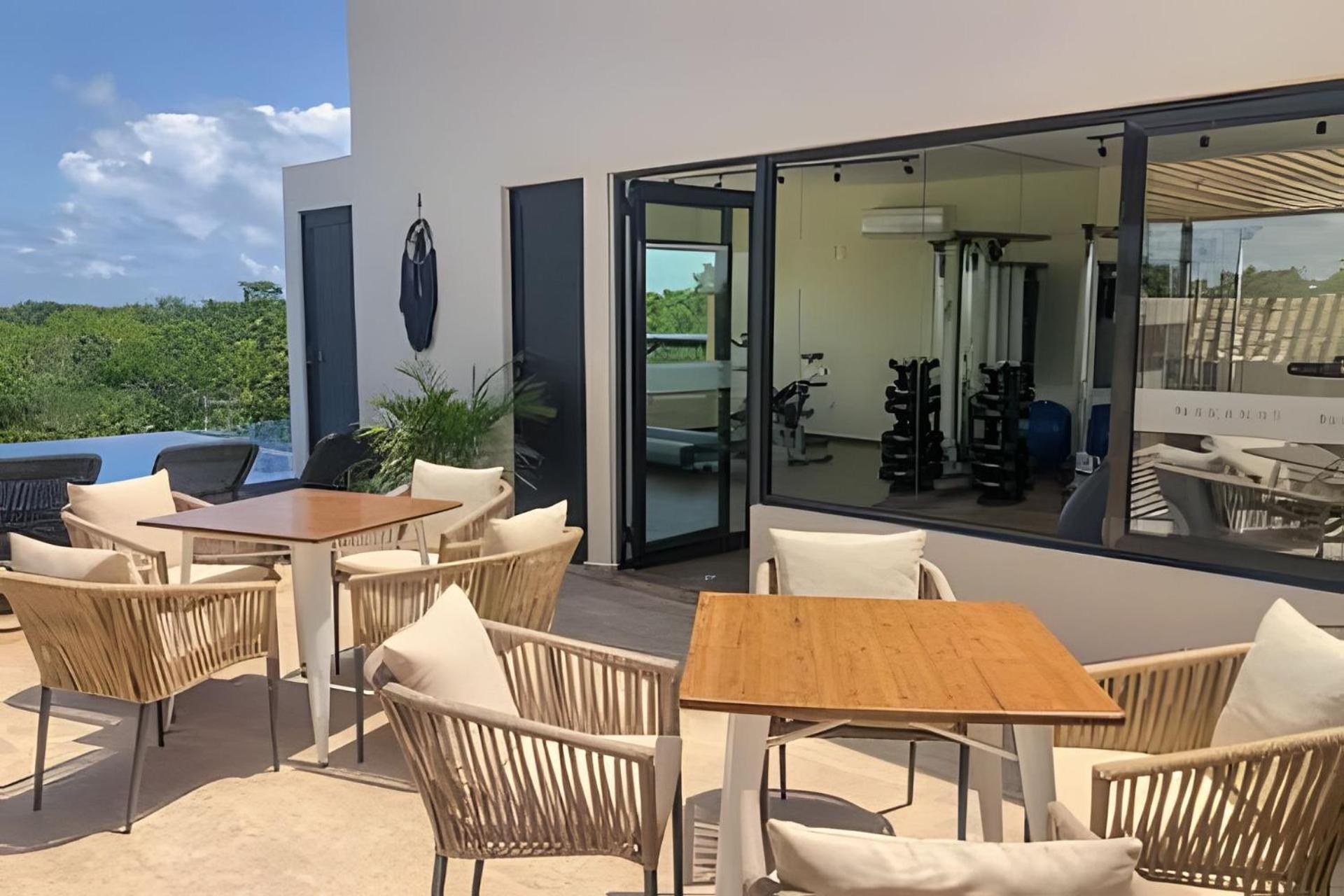 Suit Next To The Common Top Roof Exclusive Building Kingsize Bed 2 Super Pools, Gym, Grill Tulum Exteriör bild